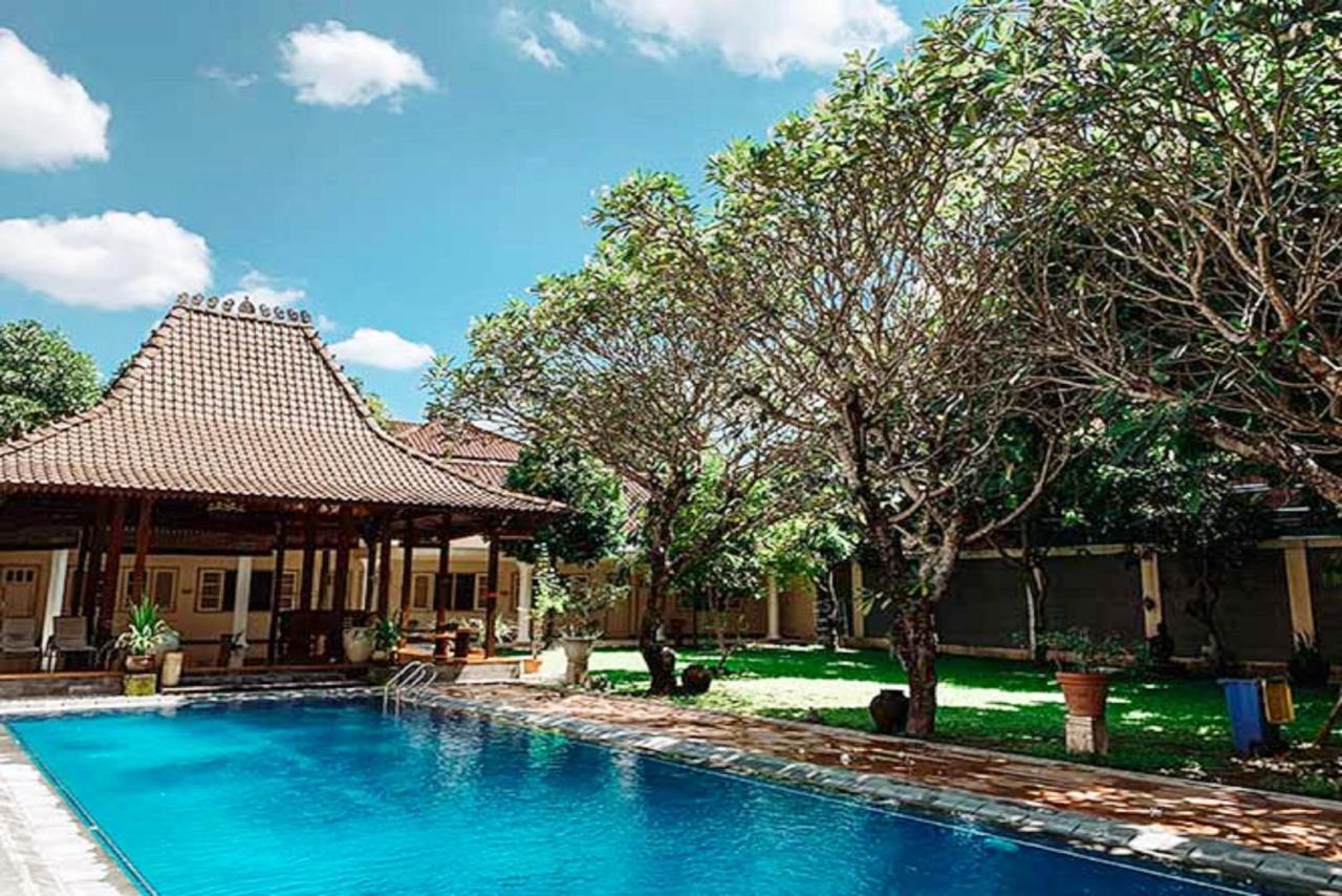 Tirtodipuran Hotel By Natts Hospitality Indonesia Джокьякарта Экстерьер фото