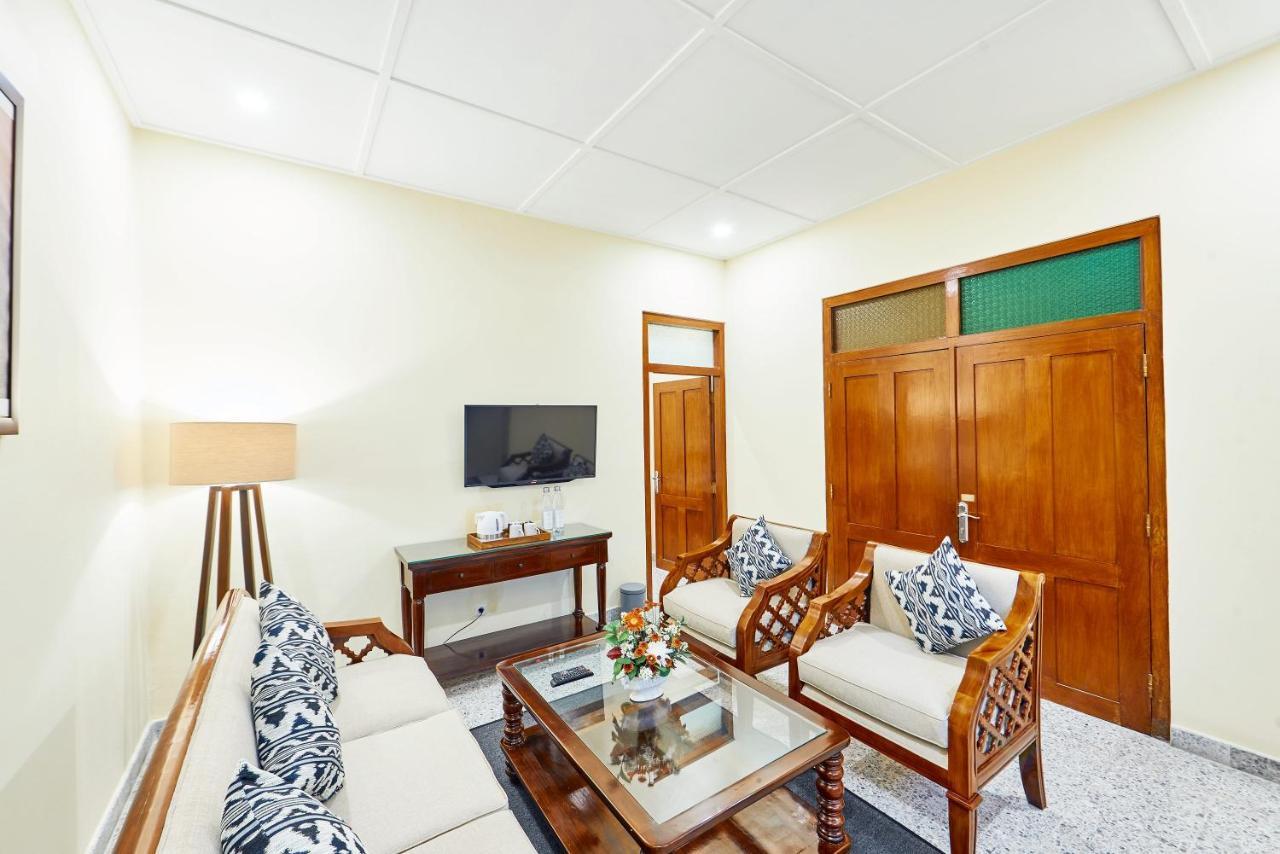 Tirtodipuran Hotel By Natts Hospitality Indonesia Джокьякарта Экстерьер фото